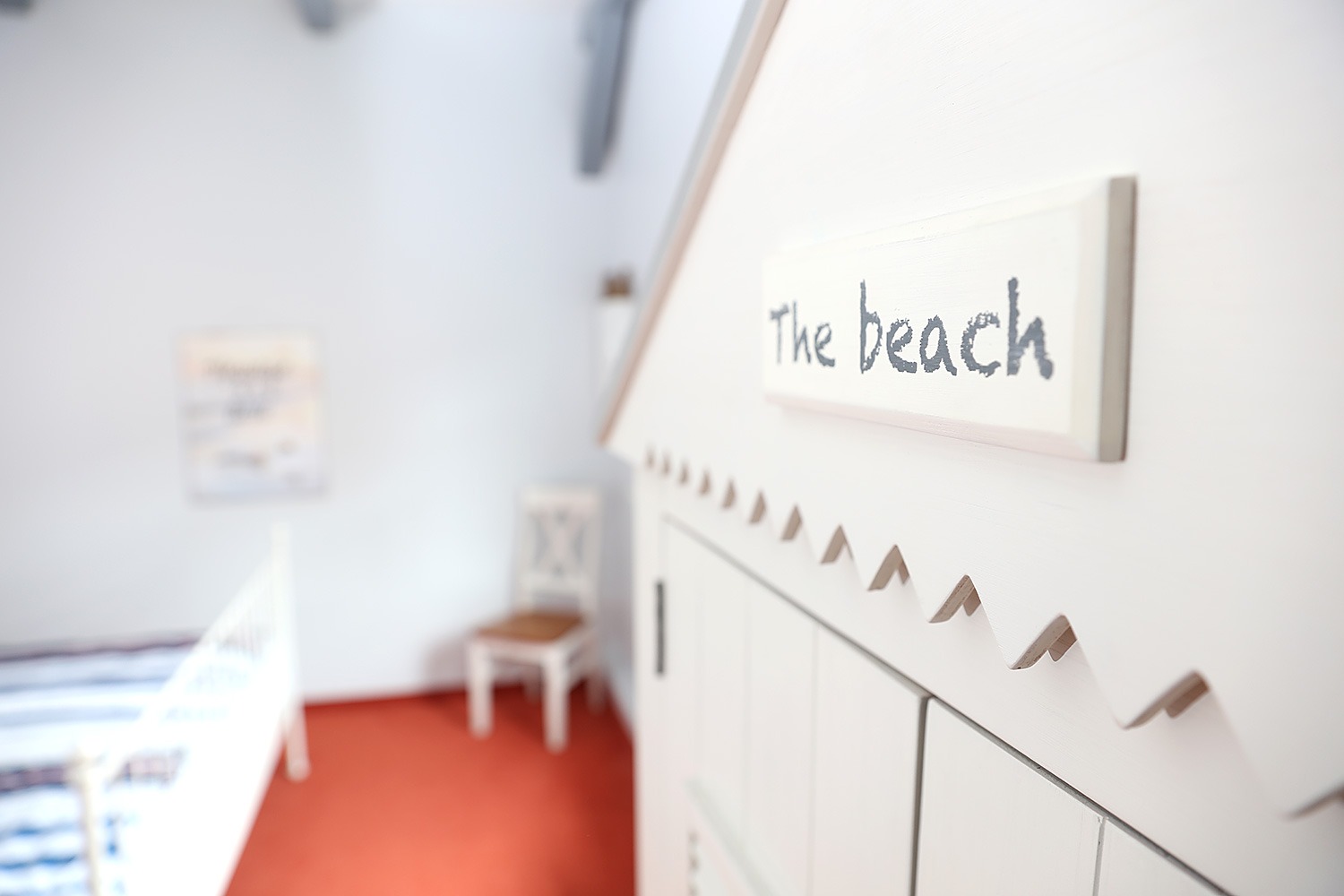 Schrank "The Beach" der Ferienwohnung Buernsuite